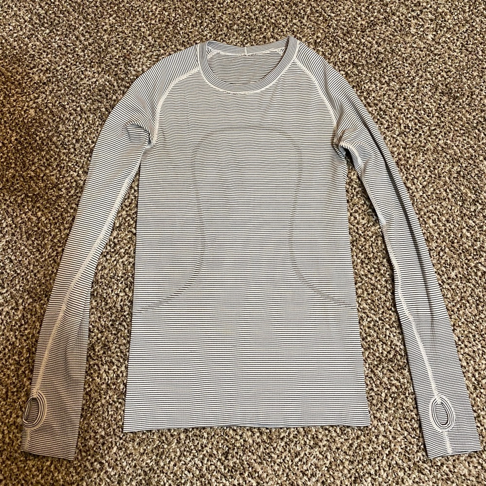 Lululemon Swiftly Tech Long Sleeve 2.0